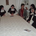 Margret Mergen im Gespräch mit Cistercienserinnen aus der Abtei Lichtenthal in Baden-Baden