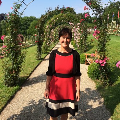 Margret Mergen im Rosenneuheitengarten Beutig, Baden-Baden